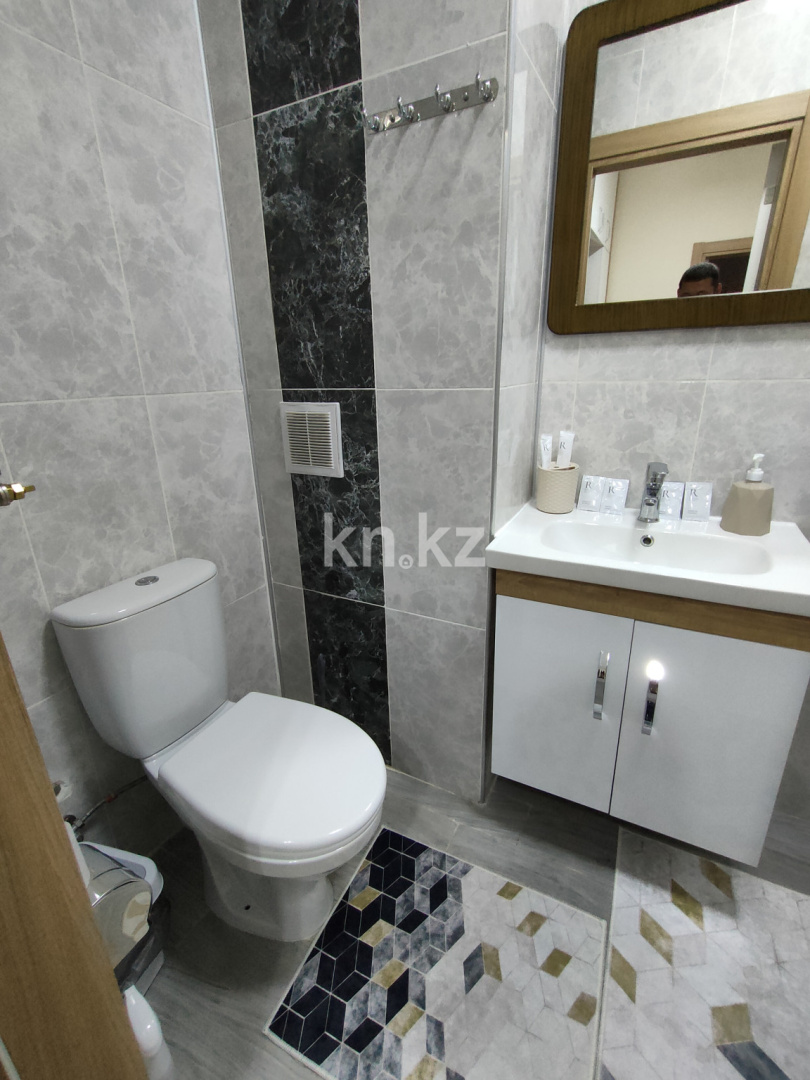 Аренда 2-комнатной квартиры посуточно, 52 м², Нурсат-1 мкр-н, дом  133/2 в Шымкенте - фото 8