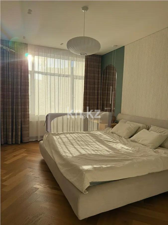 Продажа 3-комнатной квартиры, 125 м², ул. Калдаякова, дом  8/2 в Астане - фото 2