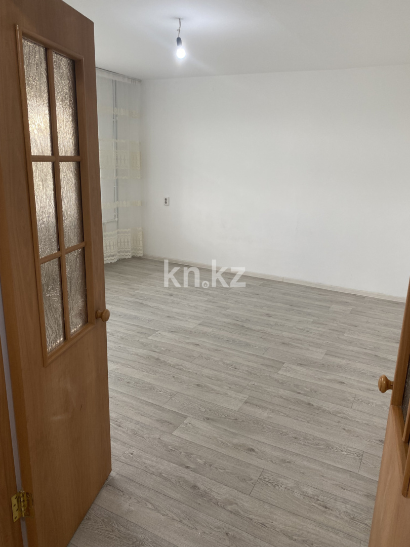 Продажа 2-комнатной квартиры, 56 м², мкр-н Голубые Пруды, дом  12 в Караганде - фото 2