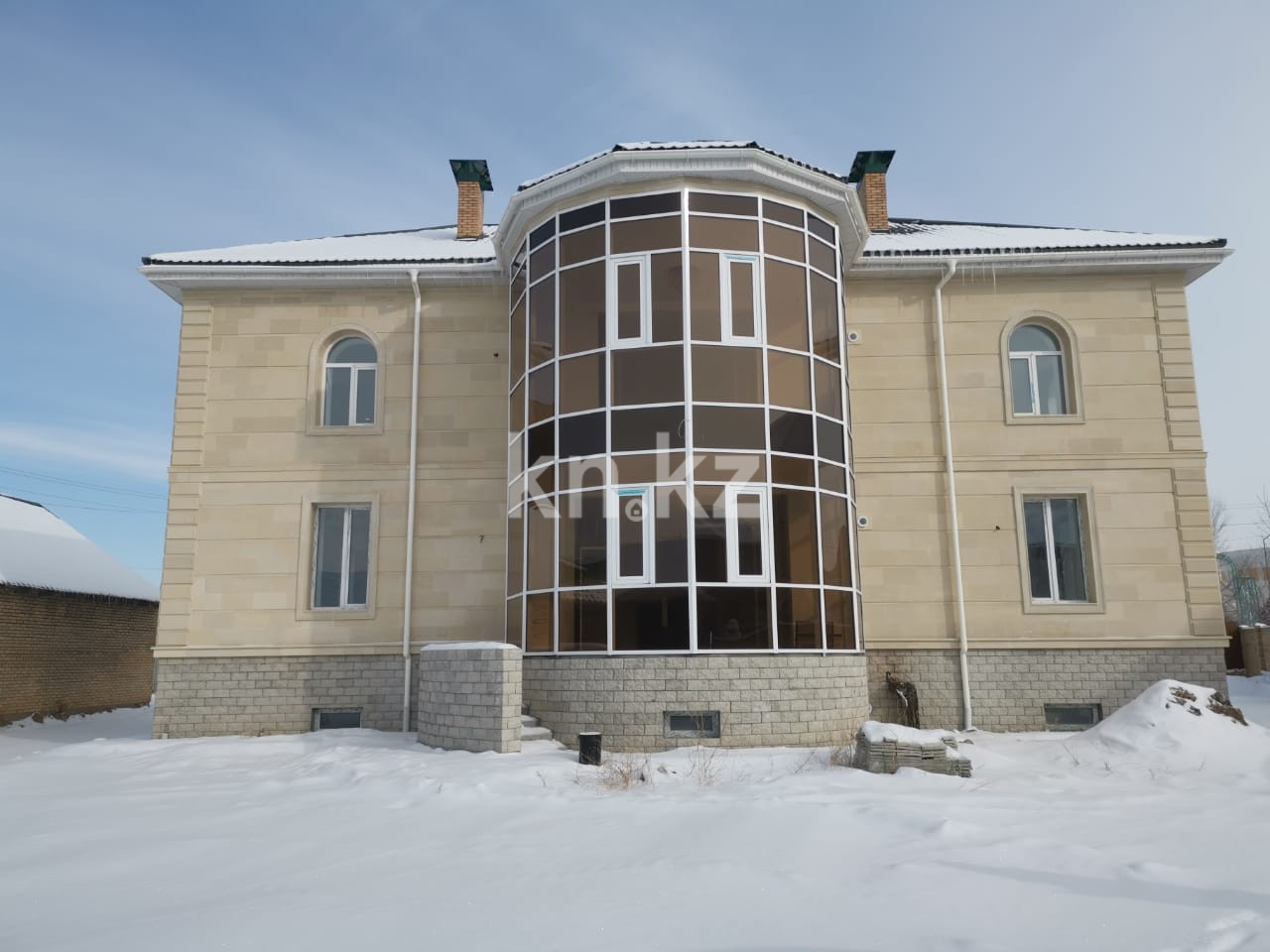 Продажа дома, 572 м², ул. Университетская, дом  42 в Караганде - фото 2