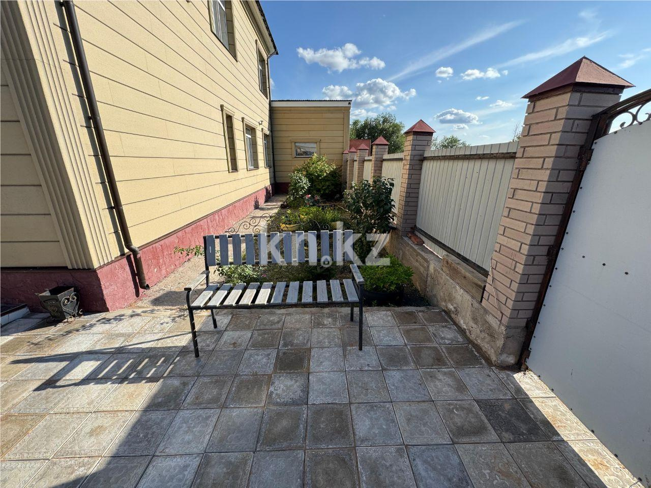 Продажа 7-комнатного дома, 220 м², ул. Менделеева, дом  39 в Караганде - фото 3