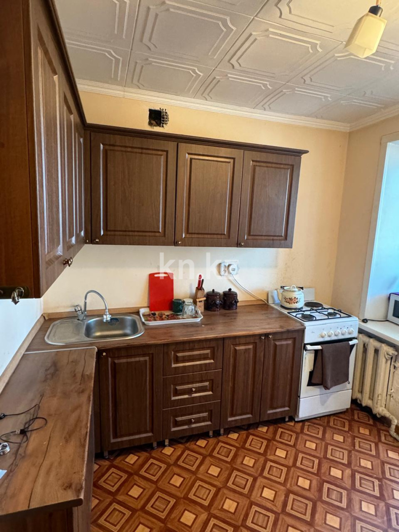 Продажа 1-комнатной квартиры, 35 м², мкр-н 18 в Караганде - фото 3