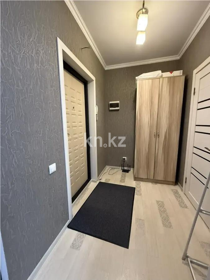 Продажа 1-комнатной квартиры, 37 м², ул. Кумисбекова, дом  9/2 в Астане - фото 4