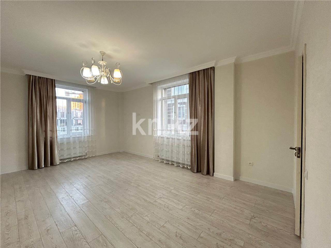 Продажа 4-комнатной квартиры, 134 м², ул. Нарикбаева в Астане - фото 5