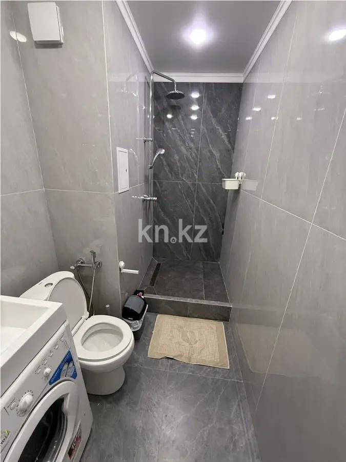 Продажа 1-комнатной квартиры, 25 м², 20 мкр., дом  22 в Алматы - фото 2