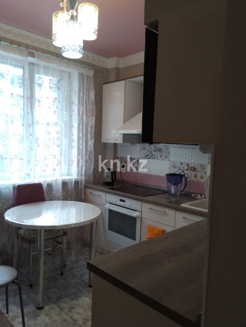 Аренда 2-комнатной квартиры, 51 м² в Астане