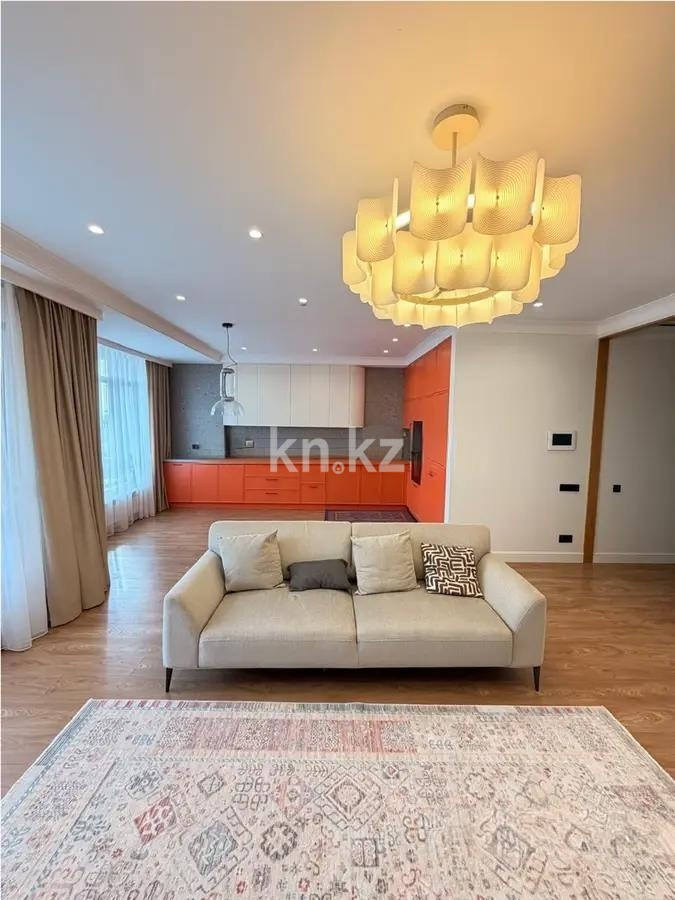Продажа 4-комнатной квартиры, 130 м² в Астане