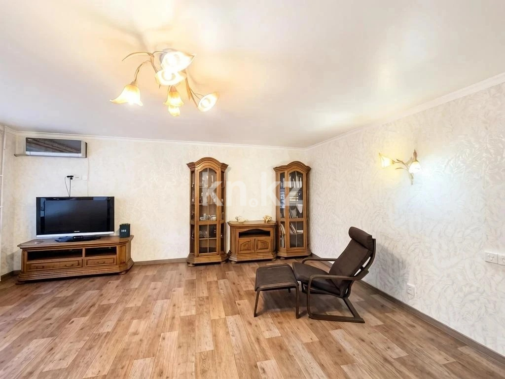 Продажа 3-комнатной квартиры, 93.4 м² в Караганде - фото 3