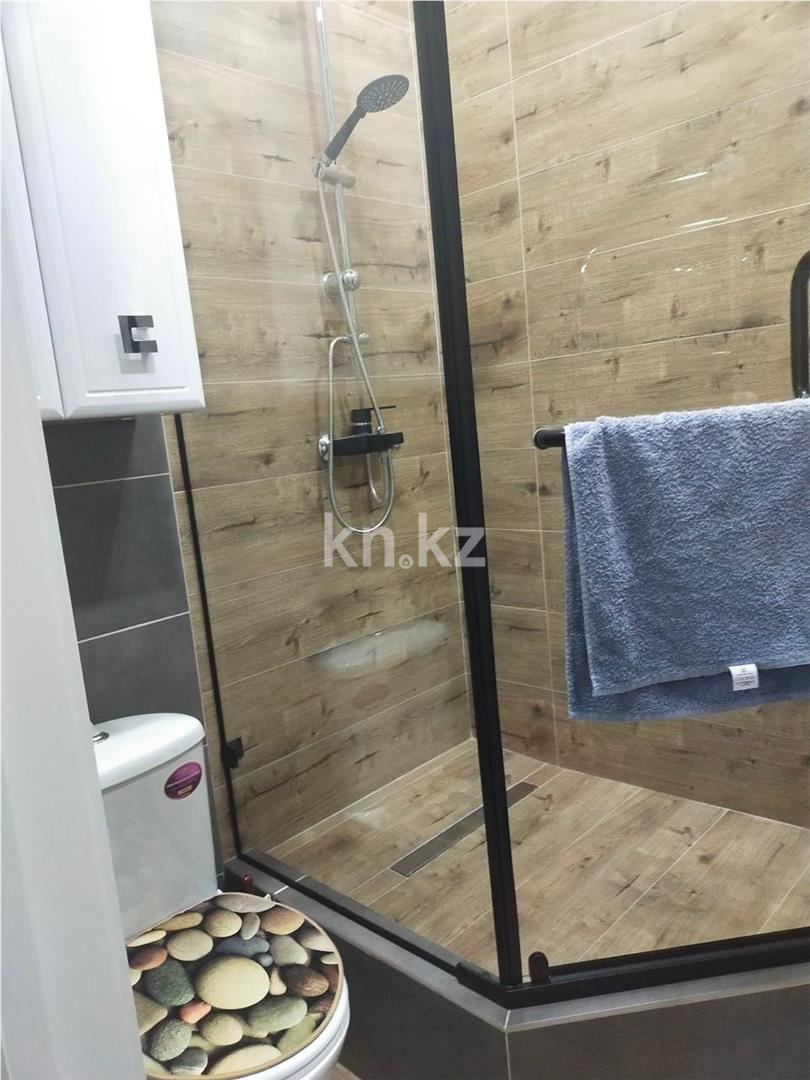 Продажа 4-комнатной квартиры, 106 м², пр. Шахтеров в Караганде - фото 15