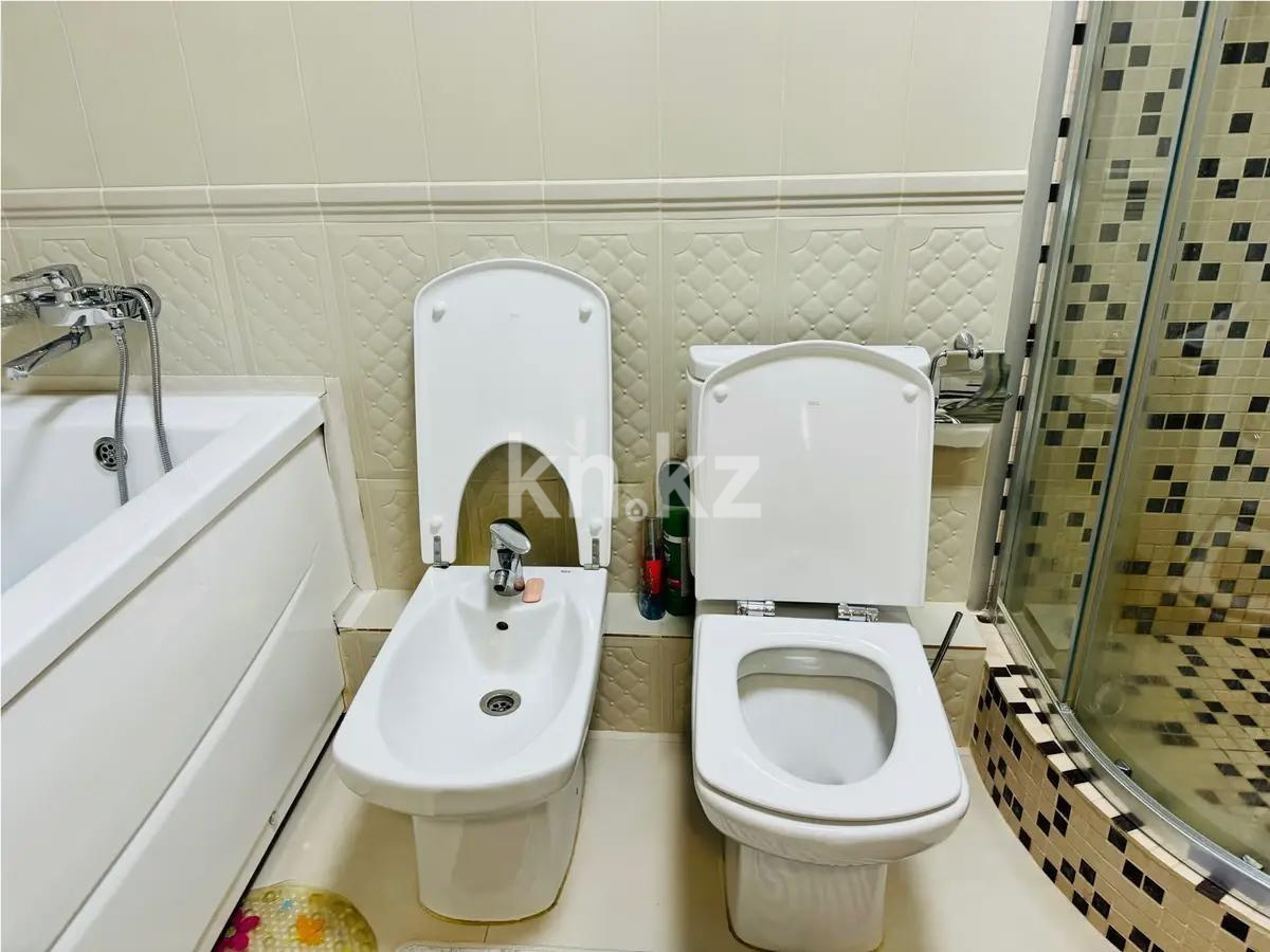 Продажа 3-комнатной квартиры, 129.2 м², ул. Омаровой, дом  37 в Алматы - фото 6