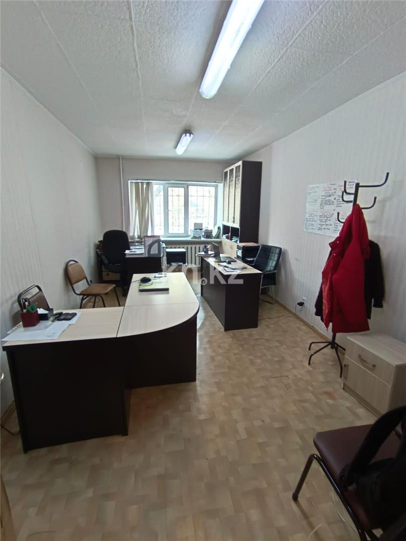 Продажа 3-комнатной квартиры, 62 м², ул. Ермекова, дом  60 в Караганде - фото 11