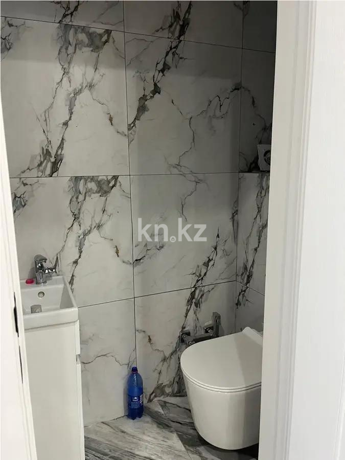 Продажа 2-комнатной квартиры, 65 м², ул. Маметовой, дом  12 в Астане - фото 4