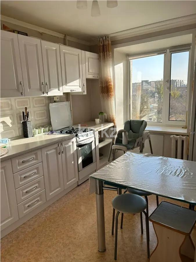 Продажа 4-комнатной квартиры, 76 м², пр. Республики, дом  18 в Караганде - фото 8