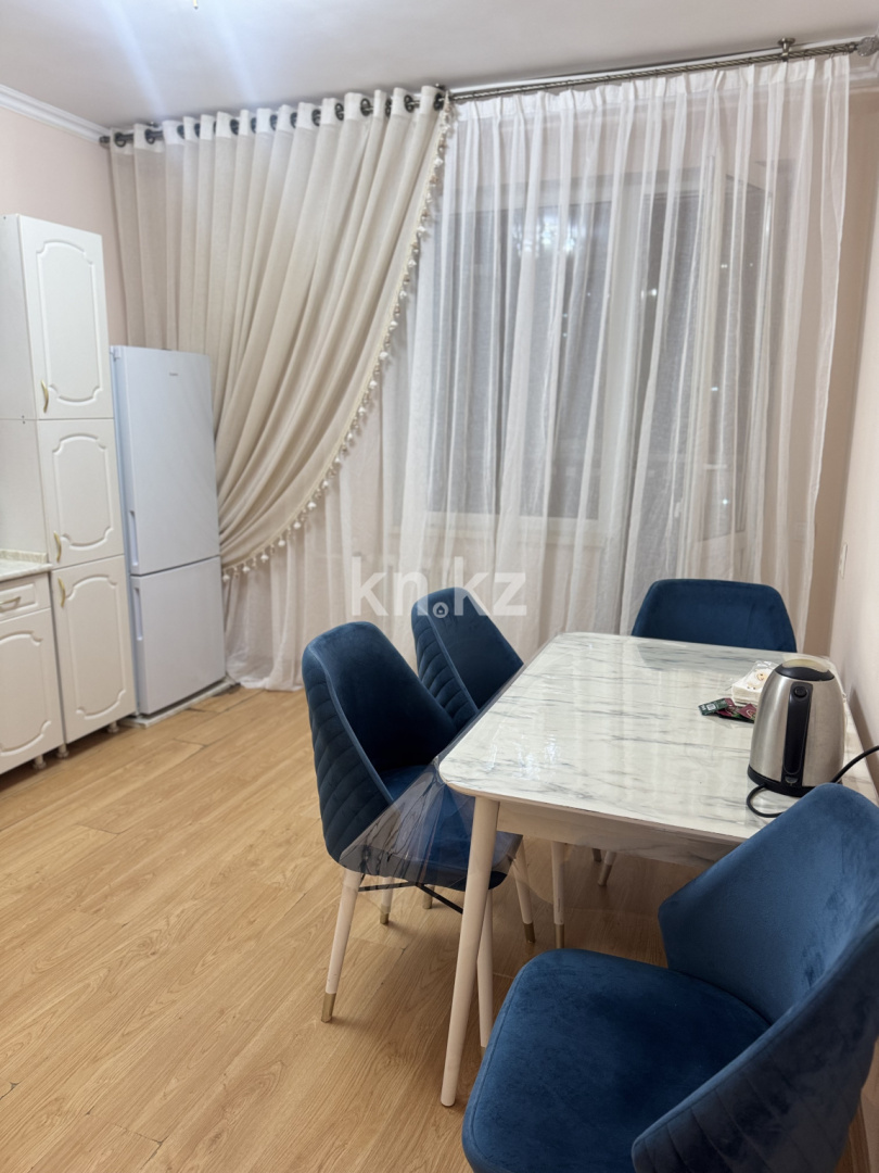 Аренда 2-комнатной квартиры посуточно, 67 м², ул. Сауран, дом  3/1 - ул. Сауран в Астане - фото 2