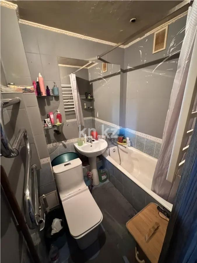 Продажа 2-комнатной квартиры, 42.2 м², мкр. Тастак-1, дом  17 в Алматы - фото 4