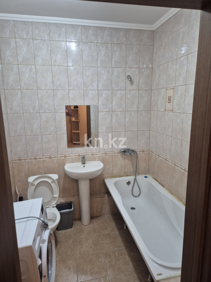 Аренда 1-комнатной квартиры, 56 м², ул. Акмешит, дом  5А в Астане - фото 10