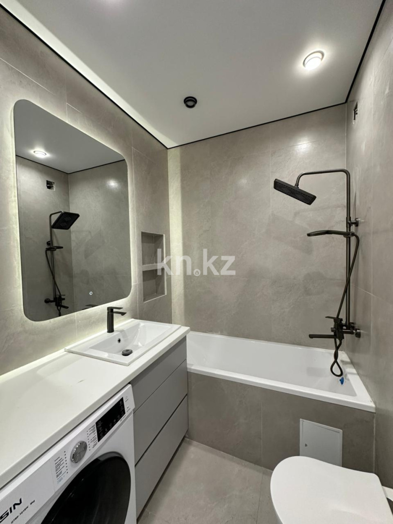 Продажа 2-комнатной квартиры, 68 м² в Алматы - фото 13