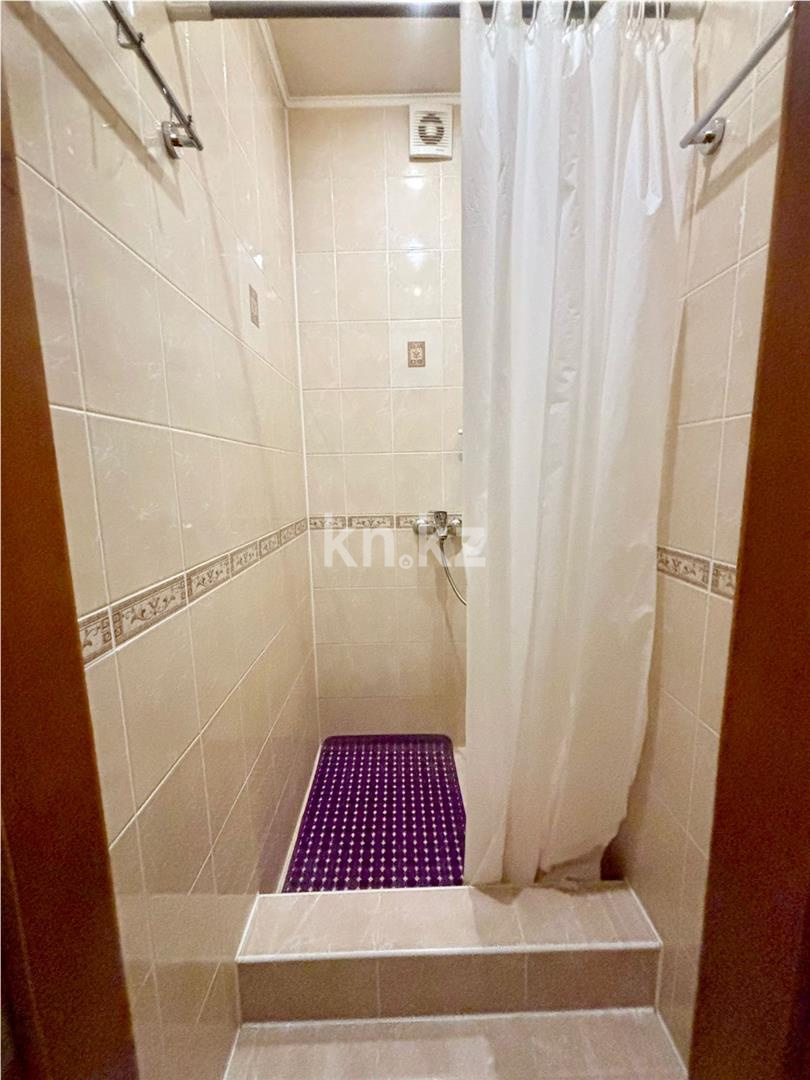 Продажа 3-комнатной квартиры, 84 м², ул. Абая в Караганде - фото 11