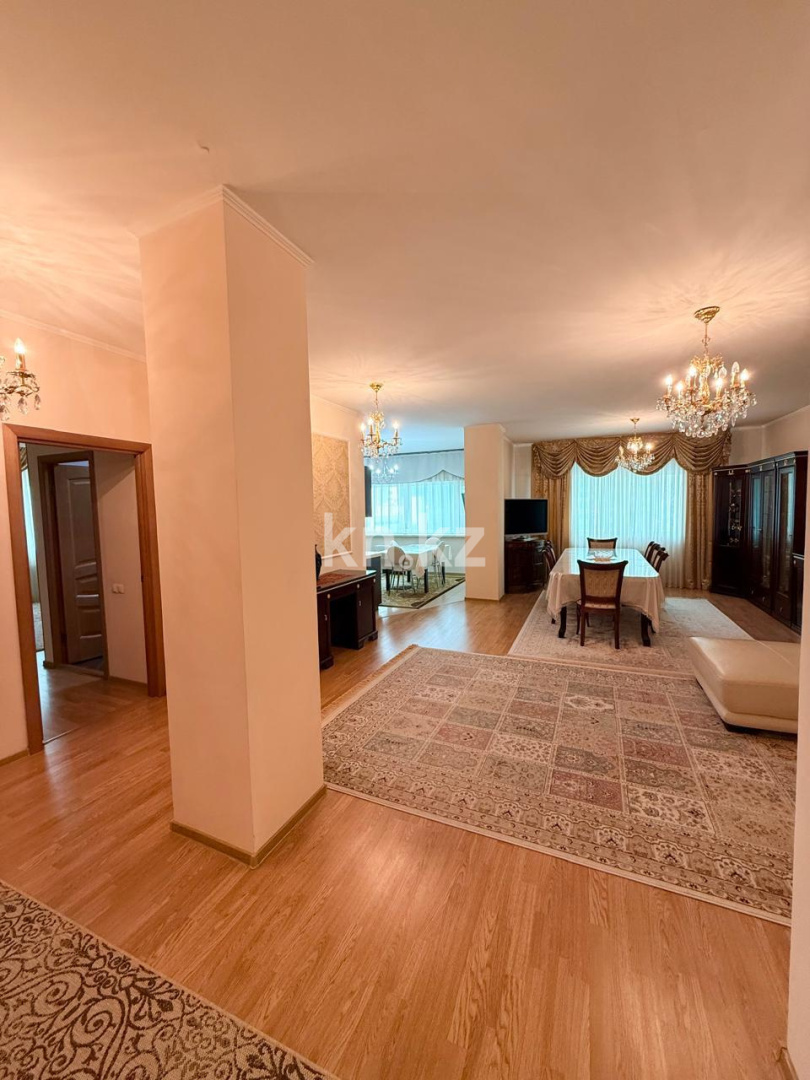 Продажа 3-комнатной квартиры, 130 м², ул. Достык, дом  5/1 - ул. Сауран в Астане - фото 24