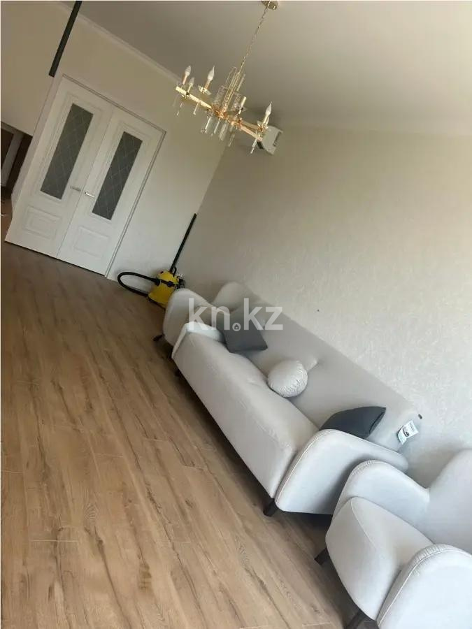 Продажа 3-комнатной квартиры, 98 м², пр. Абая, дом  109/7 в Алматы - фото 2