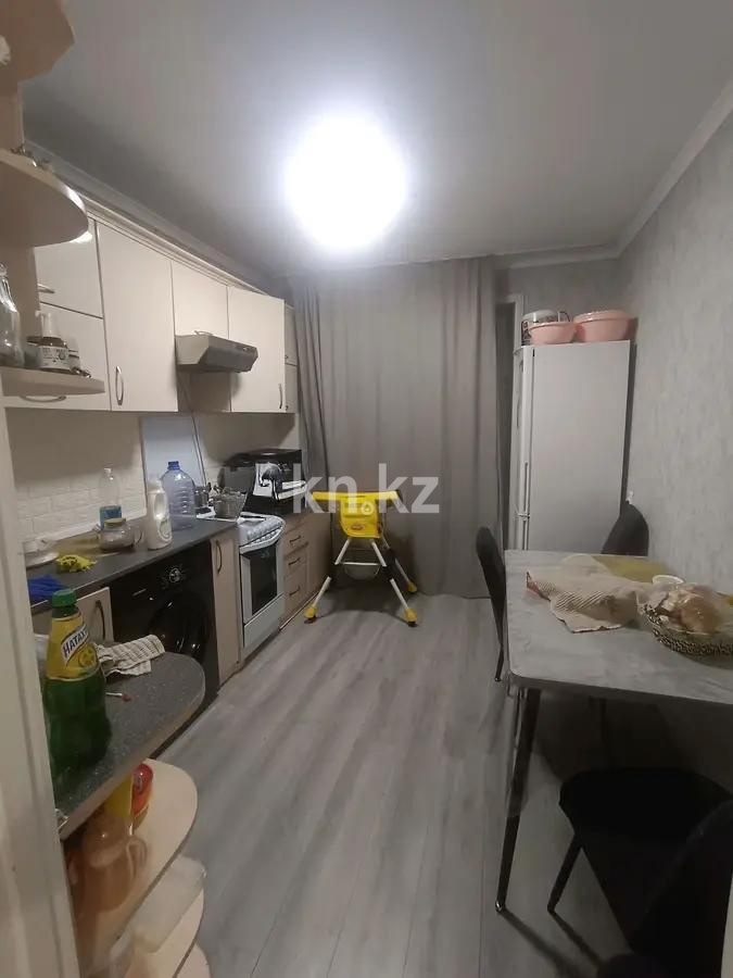 Продажа 2-комнатной квартиры, 52 м², пр. Республики, дом  18/2 в Караганде - фото 3