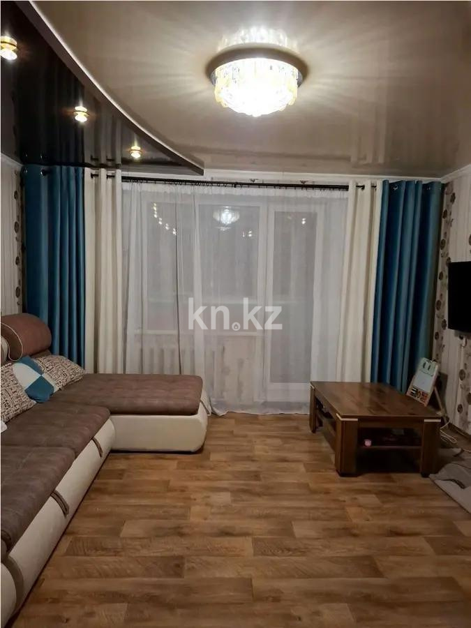 Продажа 4-комнатной квартиры, 82 м² в Шахтинске