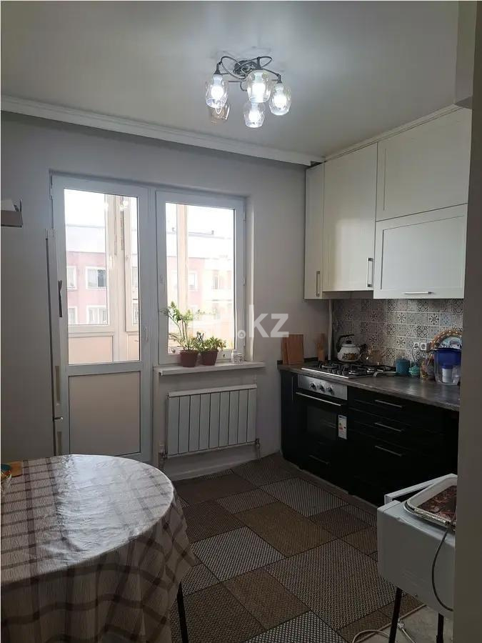 Продажа 2-комнатной квартиры, 65.4 м², мкр-н 13, дом  16 в Алматы - фото 3