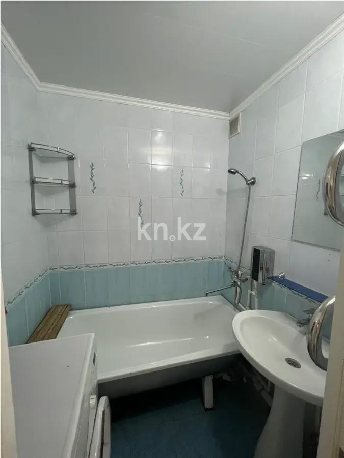 Продажа 2-комнатной квартиры, 54 м², пр. Шахтеров, дом  9 в Караганде - фото 5