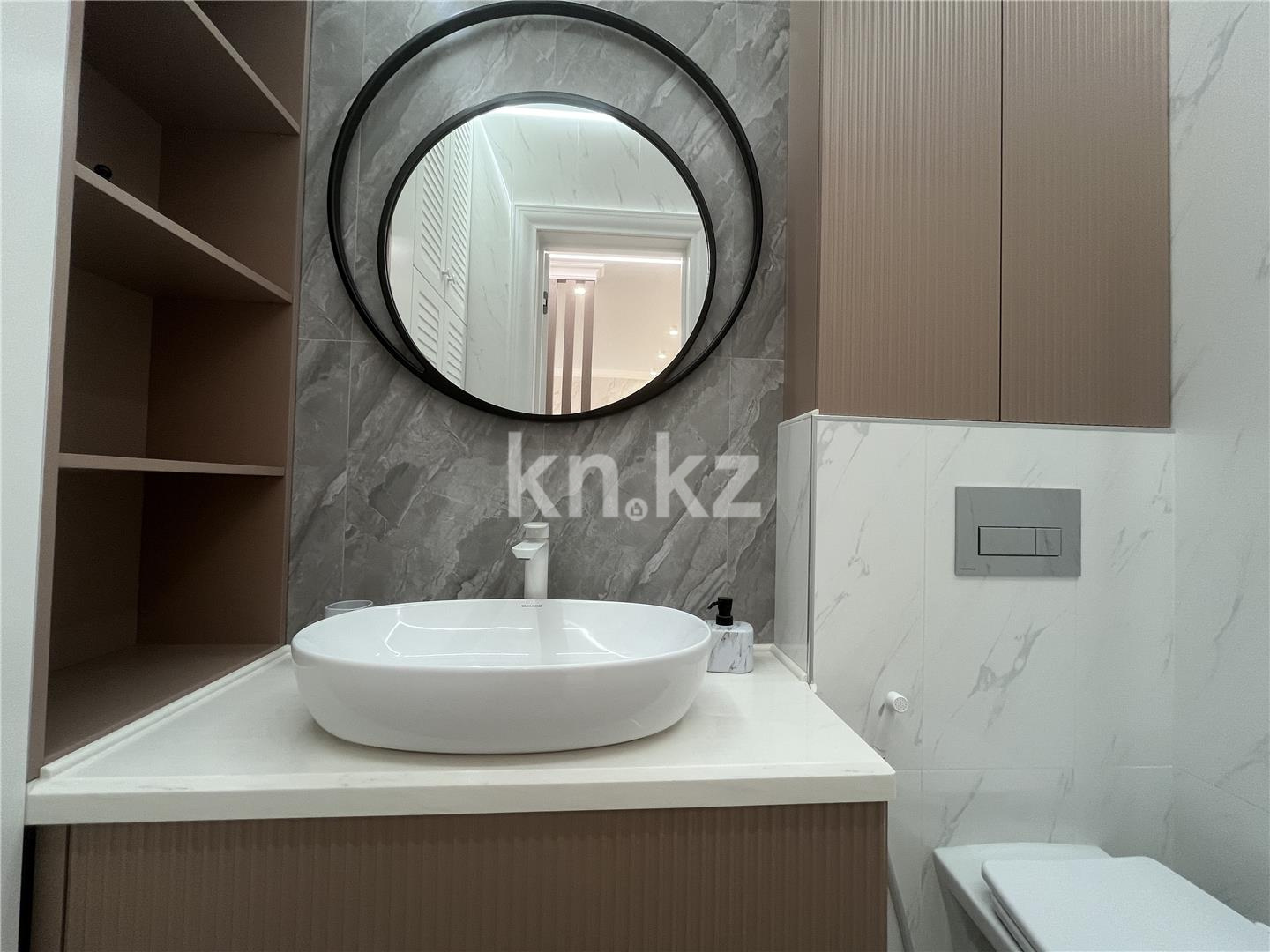 Продажа 3-комнатной квартиры, 110 м², ул. Ашимова, дом  21 в Караганде - фото 43