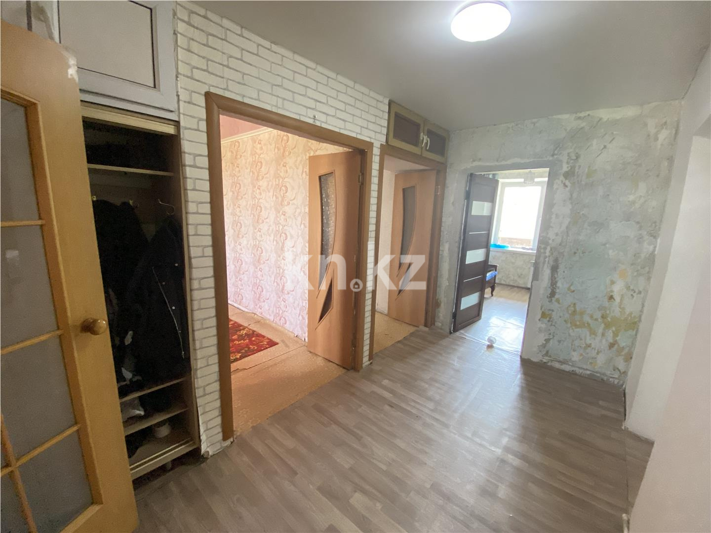 Продажа 4-комнатной квартиры, 77 м², мкр-н 11а, дом  26 в Караганде - фото 14