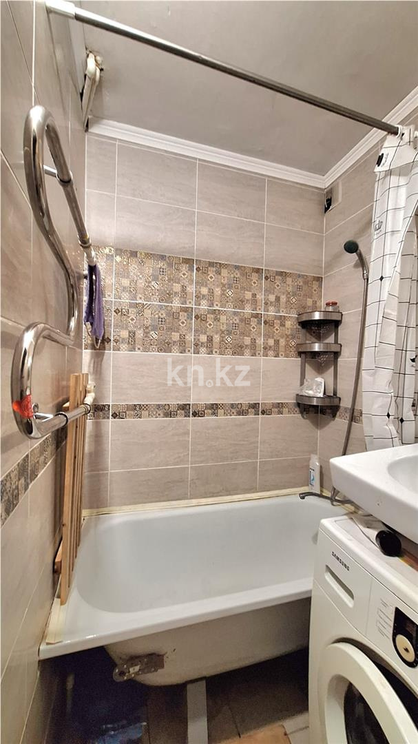 Продажа 5-комнатной квартиры, 82 м², 16 мкр. в Караганде - фото 10