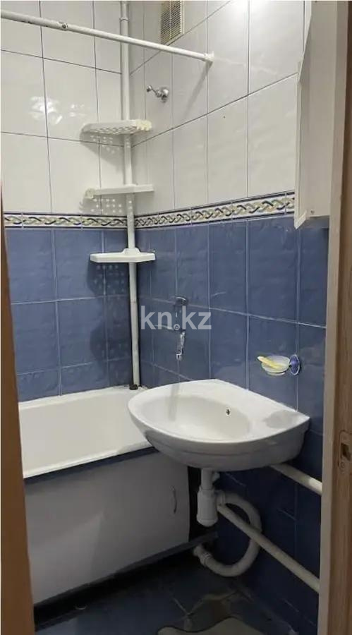 Продажа 4-комнатной квартиры, 80 м², пр. Абылай хана, дом  6/4 в Астане - фото 3