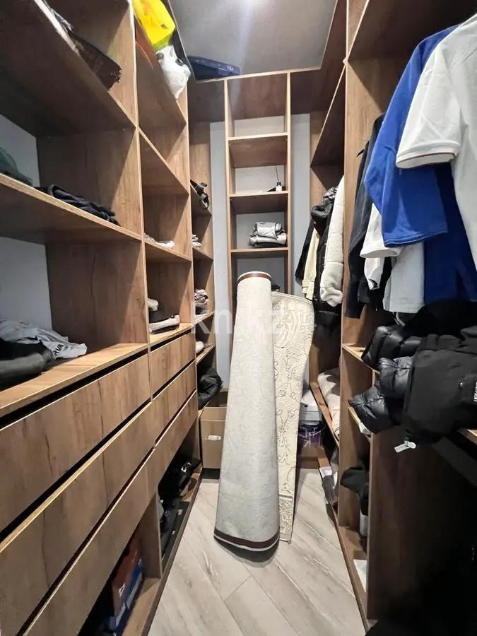 Продажа 3-комнатной квартиры, 90 м², ул. Муканова, дом  9/3 в Караганде - фото 6