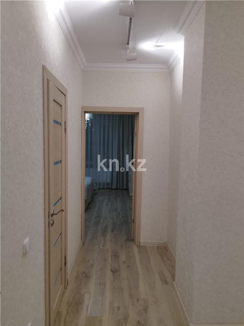Продажа 3-комнатной квартиры, 89 м², пр. Шахтеров, дом  52 в Караганде - фото 11