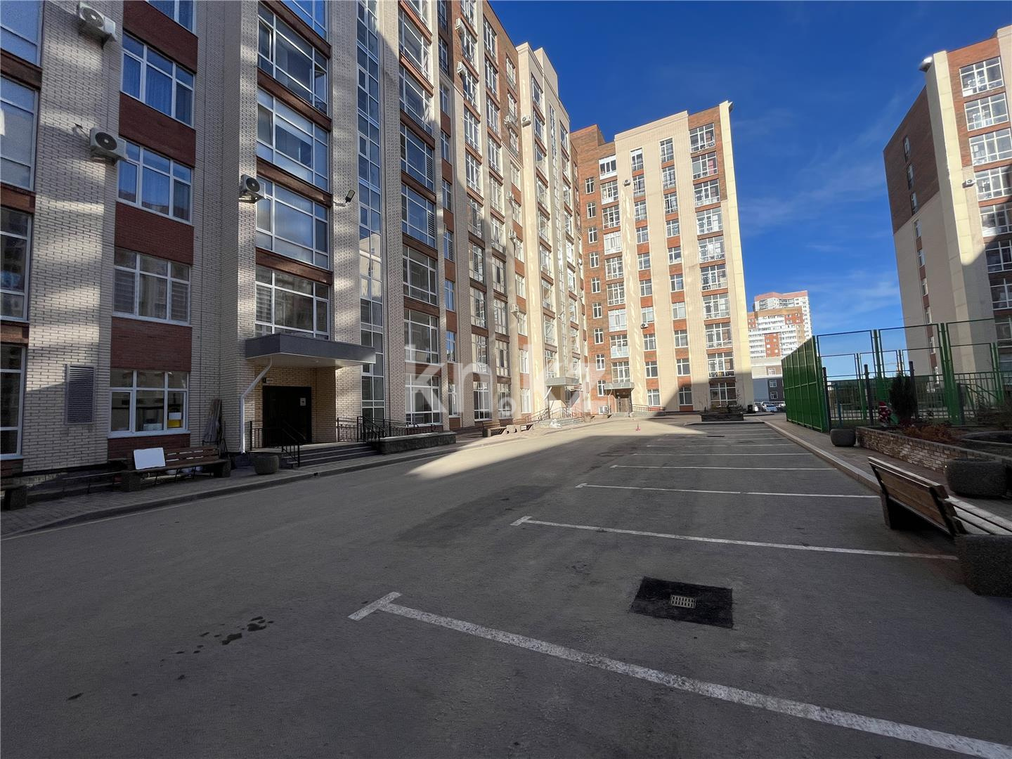 Продажа 2-комнатной квартиры, 64 м², ул. Ашимова, дом  21 в Караганде - фото 29