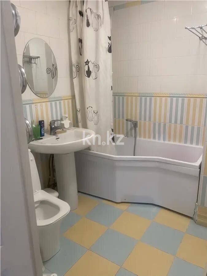 Продажа 3-комнатной квартиры, 64.7 м² в Алматы - фото 5