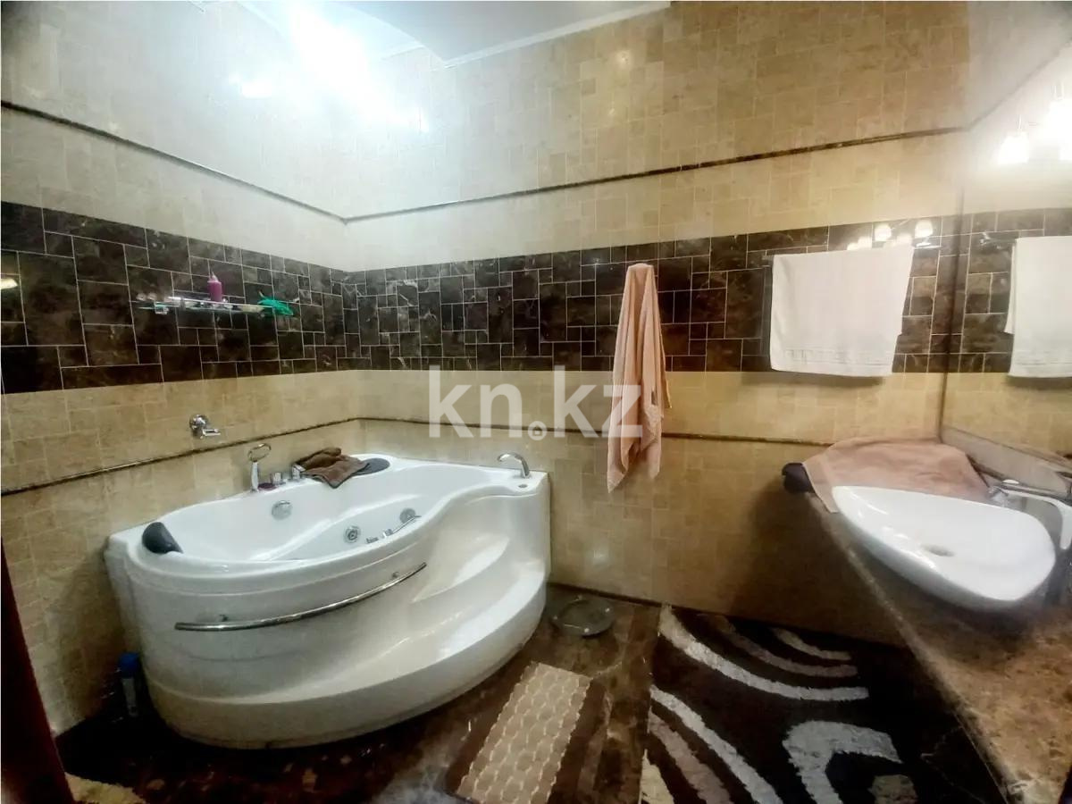 Продажа 3-комнатной квартиры, 153 м², ул. Кожамкулова, дом  273 в Алматы - фото 5