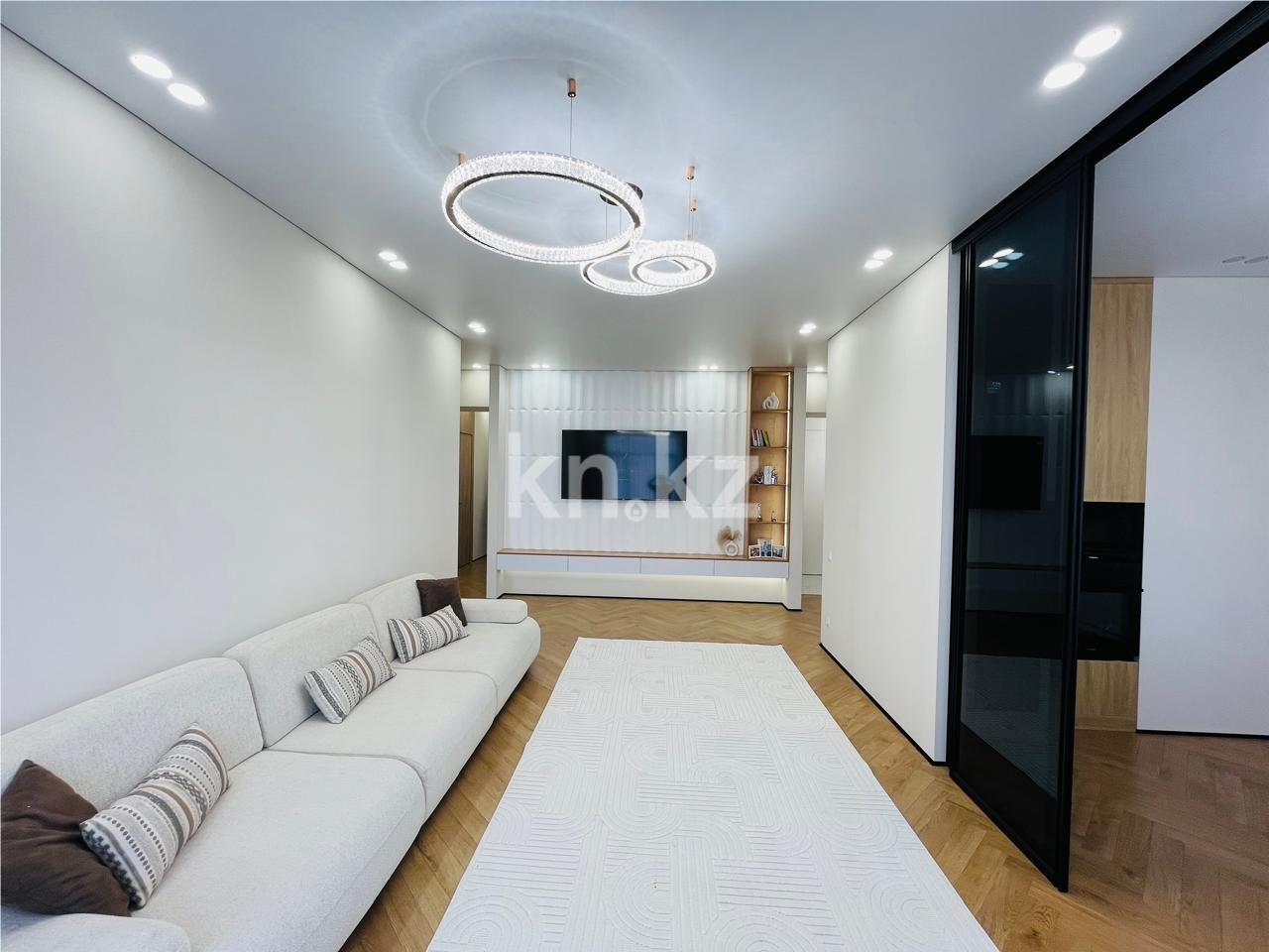Продажа 3-комнатной квартиры, 98 м² в Караганде