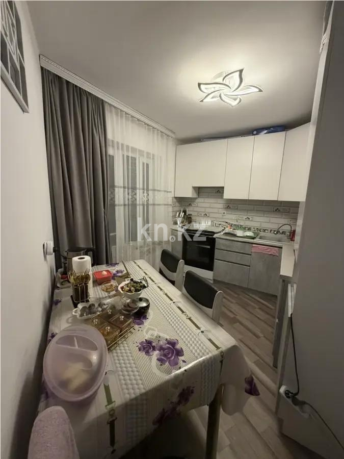 Продажа 2-комнатной квартиры, 86 м², ул. Ашимова, дом  24 в Караганде - фото 4