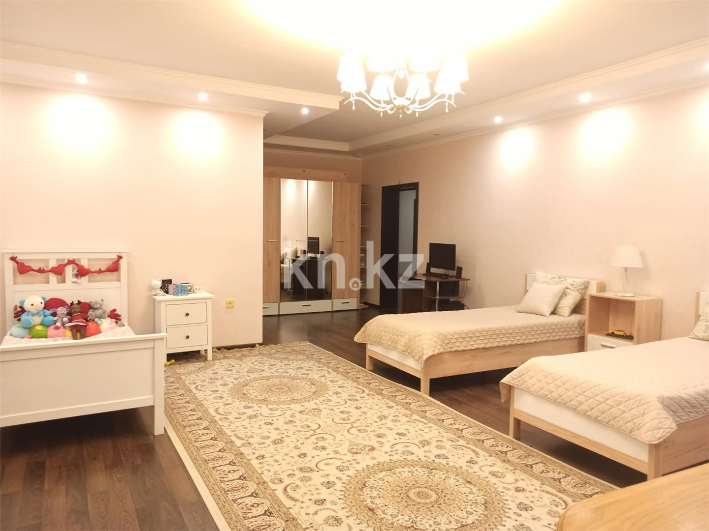 Продажа 4-комнатного дома, 425 м², ул. Аманжолова в Караганде - фото 8