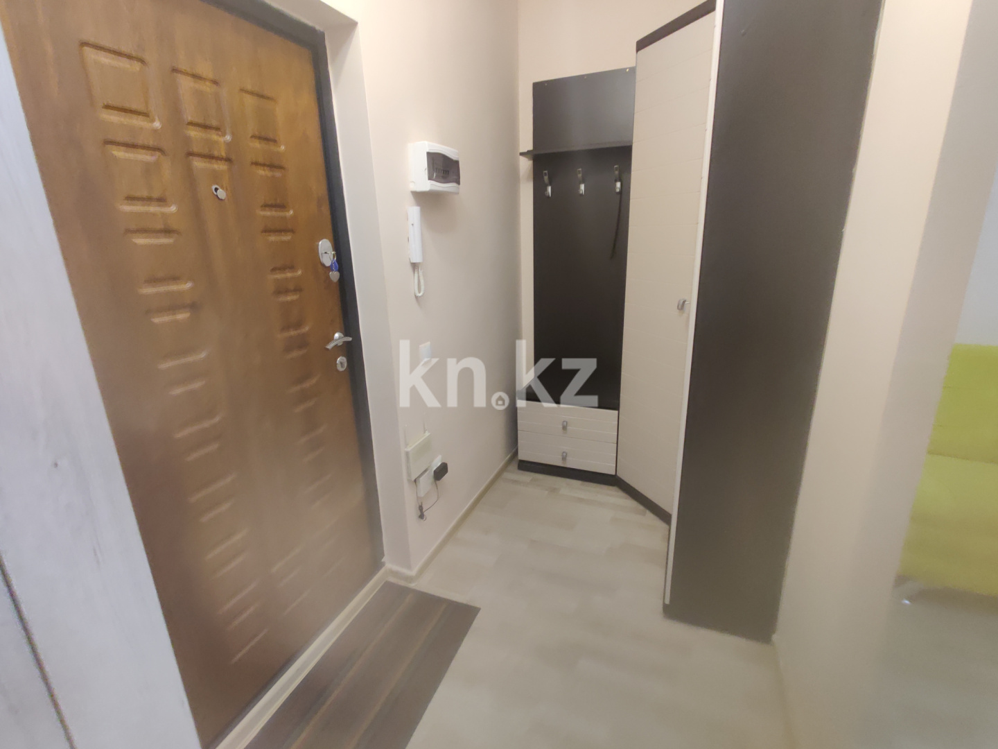 Аренда 1-комнатной квартиры посуточно, 40 м², ул. Сатпаева, дом  90/43 - Центр города в Алматы - фото 11