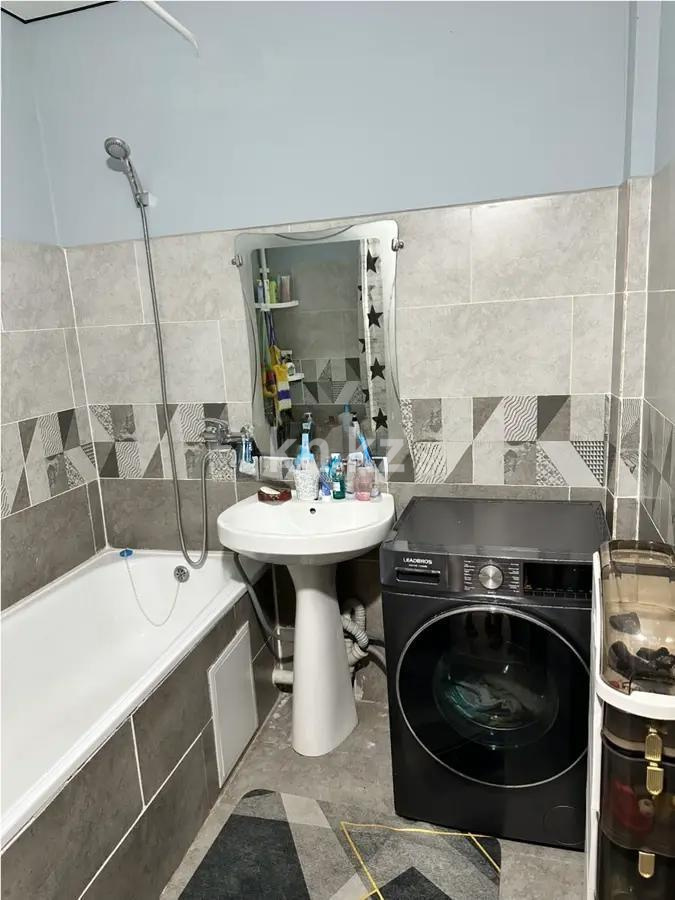 Продажа 3-комнатной квартиры, 75 м², пр. Райымбека, дом  243/1 в Алматы - фото 4