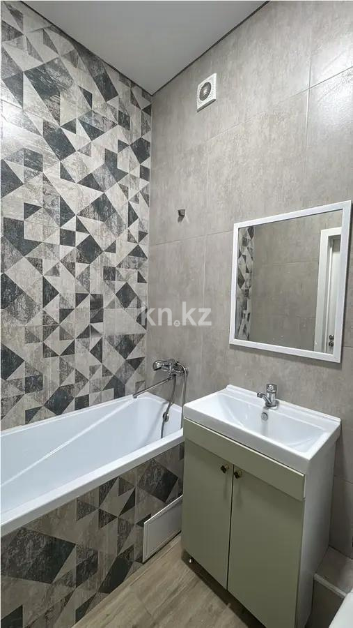 Продажа 1-комнатной квартиры, 39 м², ул. Омарова, дом  21/1 в Астане - фото 3