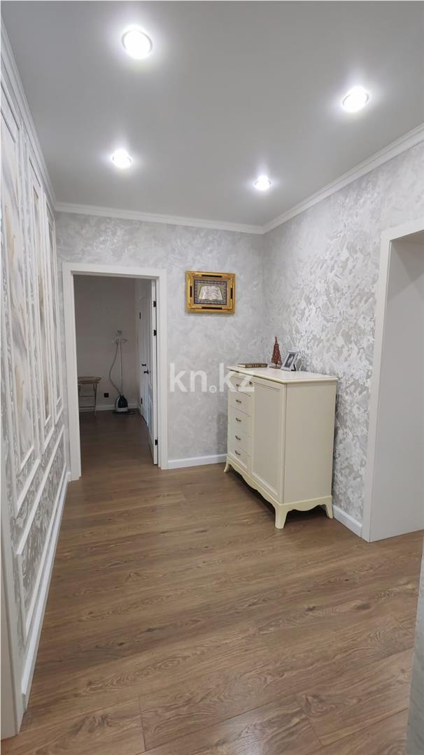 Продажа 4-комнатной квартиры, 115 м², ул. Букетова в Караганде - фото 27