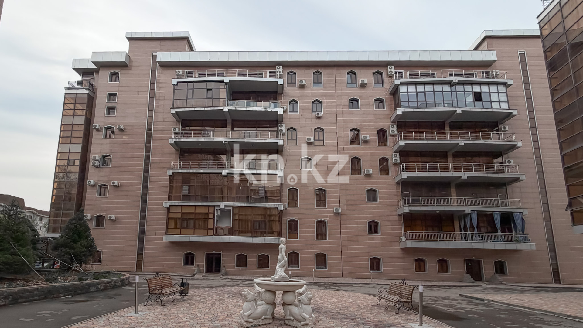 Продажа 2-комнатной квартиры, 122 м² в Алматы - фото 19