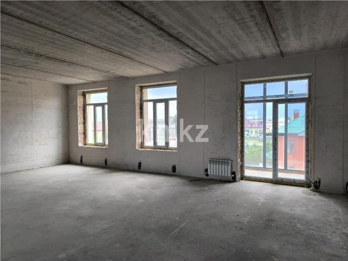 Продажа 4-комнатной квартиры, 125 м² в Караганде