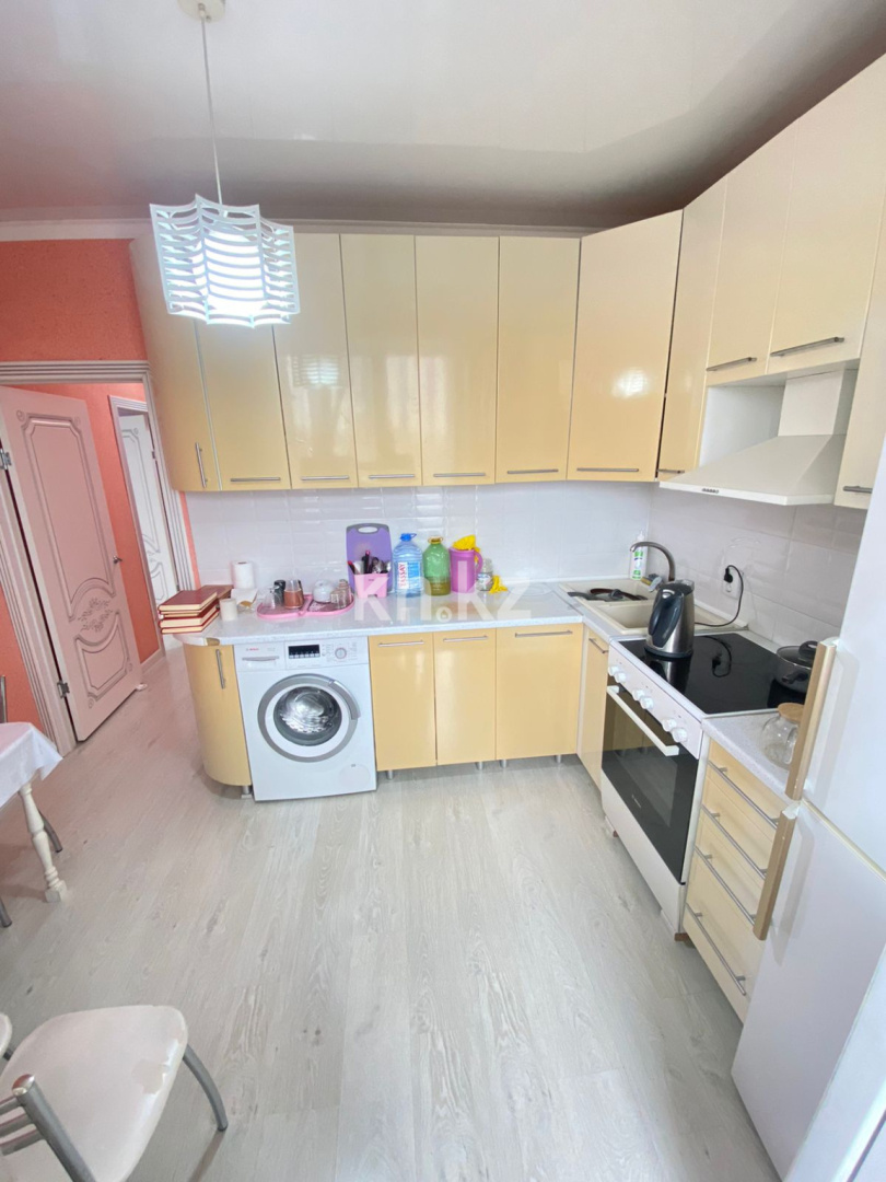 Продажа 2-комнатной квартиры, 56 м², ул. Сарыарка, дом  6 в Караганде