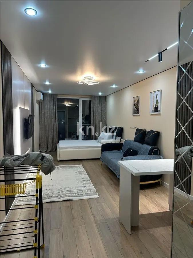 Продажа 1-комнатной квартиры, 34 м², ул. Толе би, дом  285/8 в Алматы