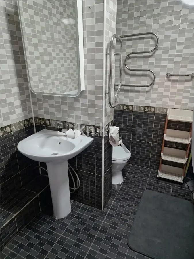 Продажа 3-комнатной квартиры, 70.5 м² в Алматы - фото 5