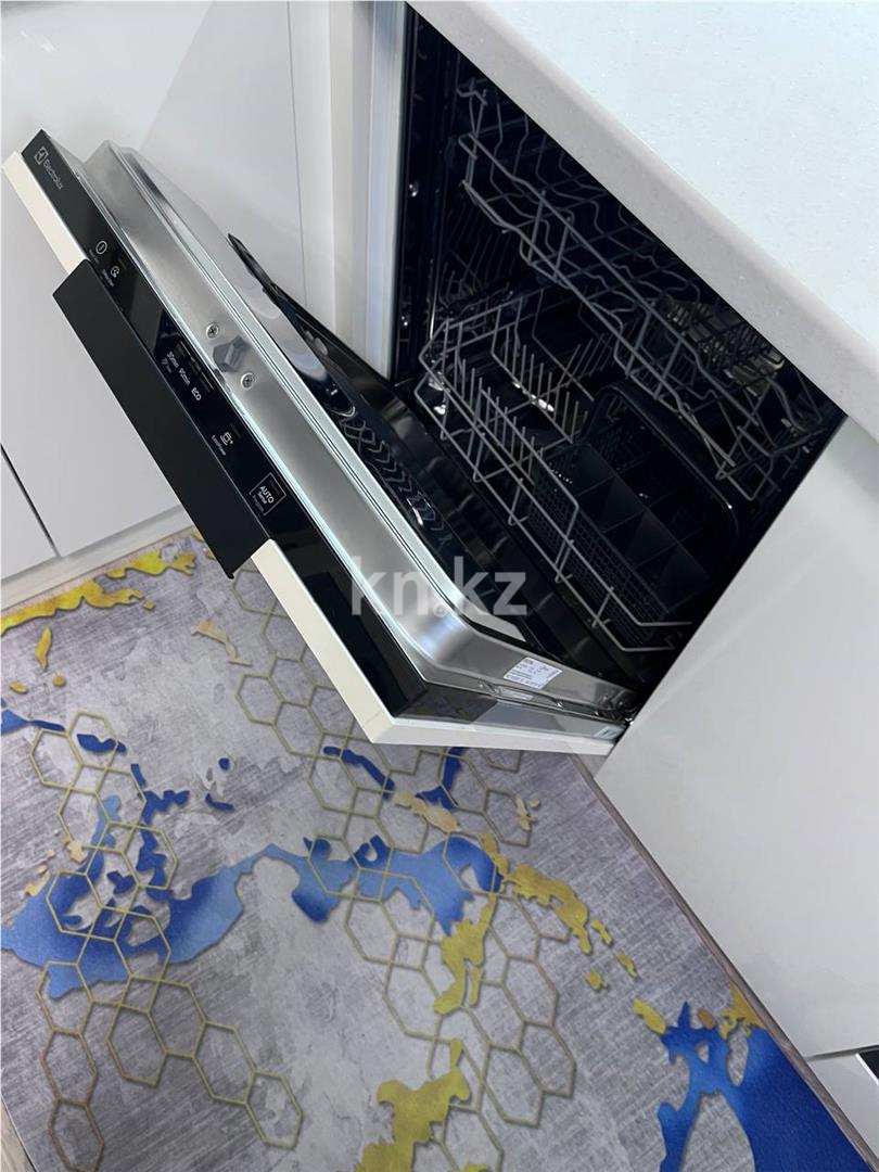 Продажа 4-комнатной квартиры, 77 м² в Караганде - фото 23